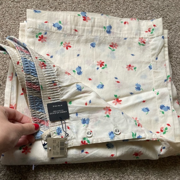 American Eagle outfitters flower pajama pants M